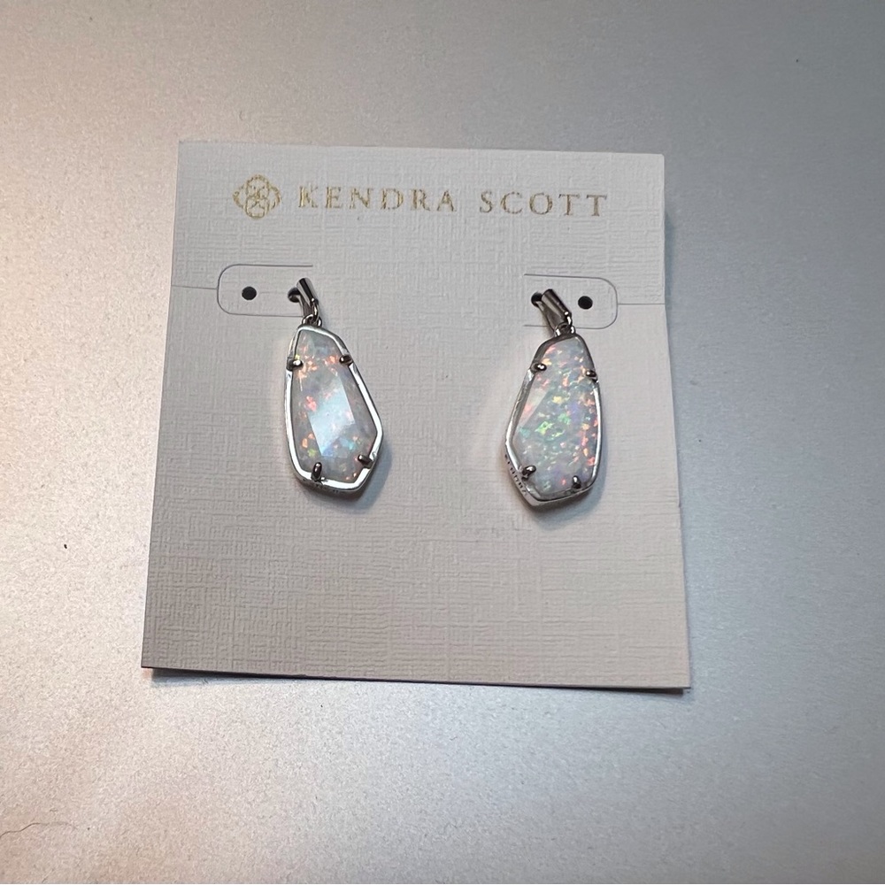 Kendra Scott White Kyocera Opal earrings